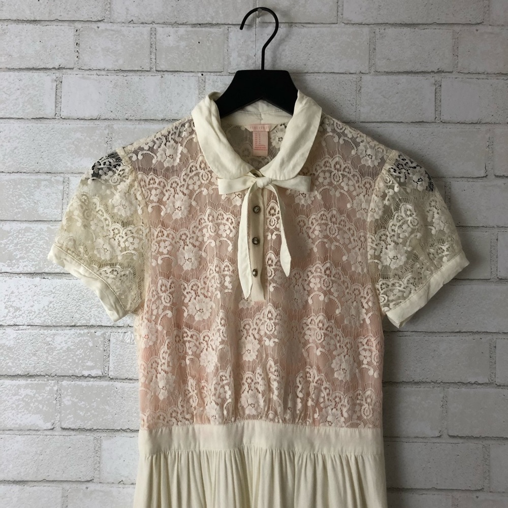 Forever 21 | Ivory Pink Lace Dress Bow Small - Picture 2 of 8